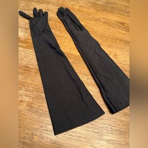 Elegant Black Opera-Length Evening Gloves – Worn Once